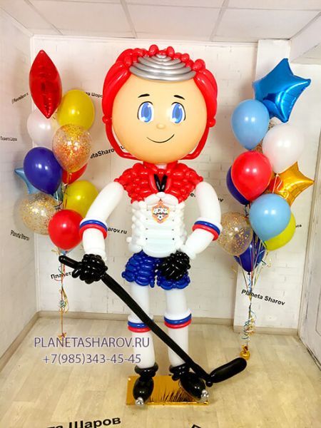 Хоккеист ЦСКА с клюшкой