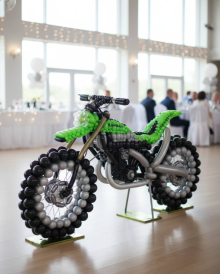 Детализированный мотоцикл из шаров