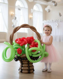 Корзина цветов из шаров