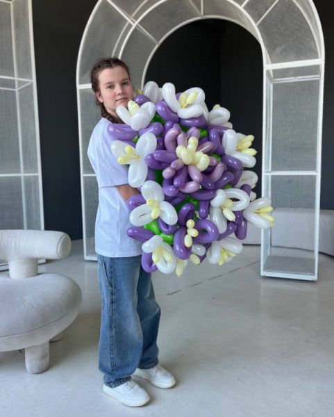 Лилии из шаров