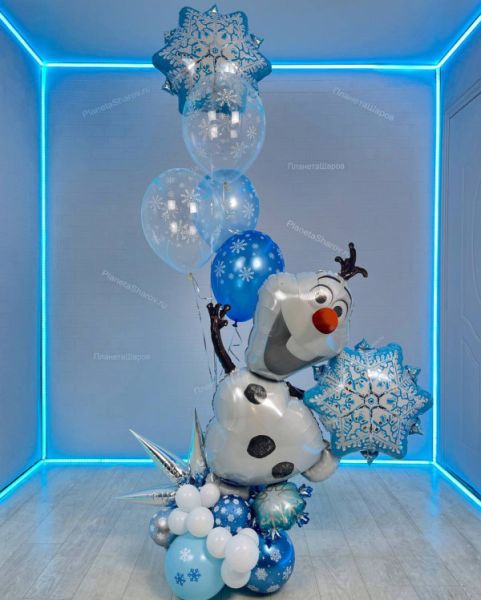 Олаф со снежинками