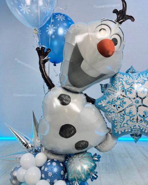 Олаф со снежинками