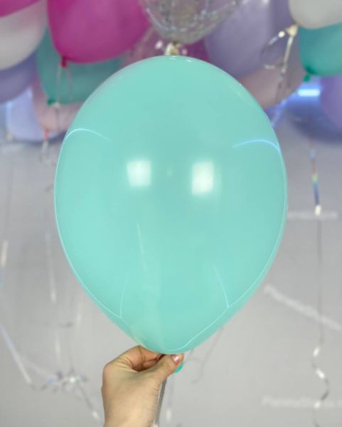 Шары нежного цвета