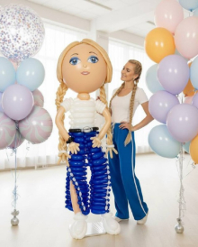 Девочка с косичками Девочка с косичками