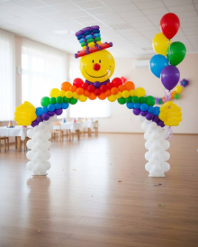 Большая арка из шаров СМАЙЛ