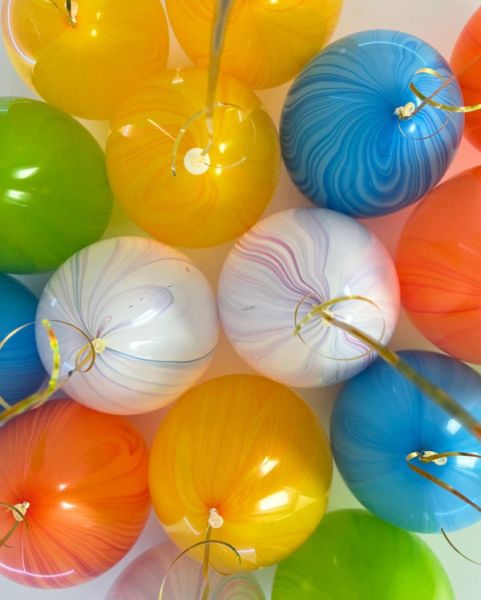 Карамельные красные шары