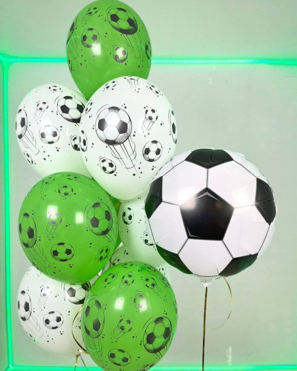 Футбольный фонтан из шаров