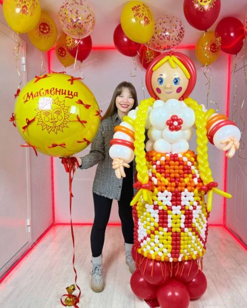 Баба из воздушных шаров