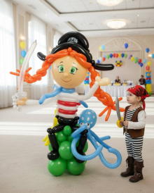 Девочка пиратка из шаров