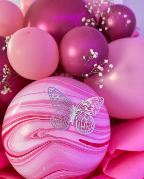 Огромный букет с бабочками