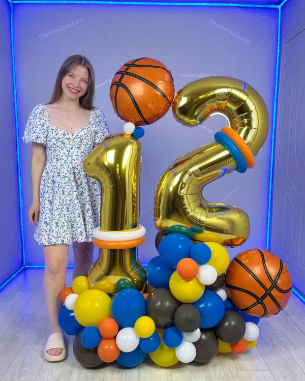 Баскетбольная композиция из шаров
