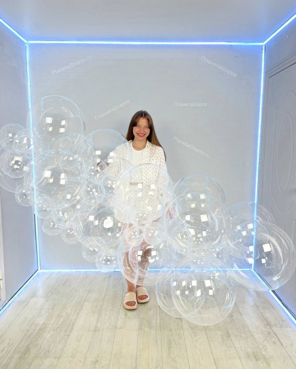 Прозрачная гирлянда из шаров