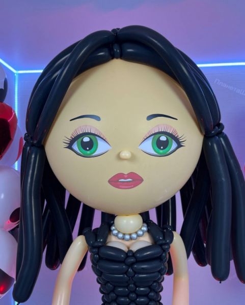 Девушка из шаров