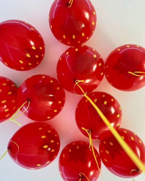 Воздушные шары клубника