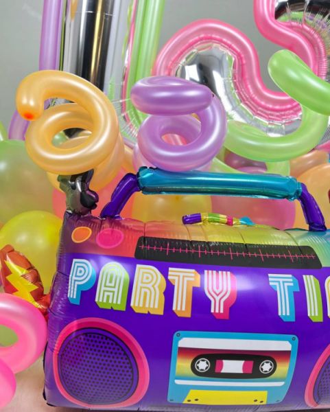 Воздушные шары в стиле дискотеки 90х