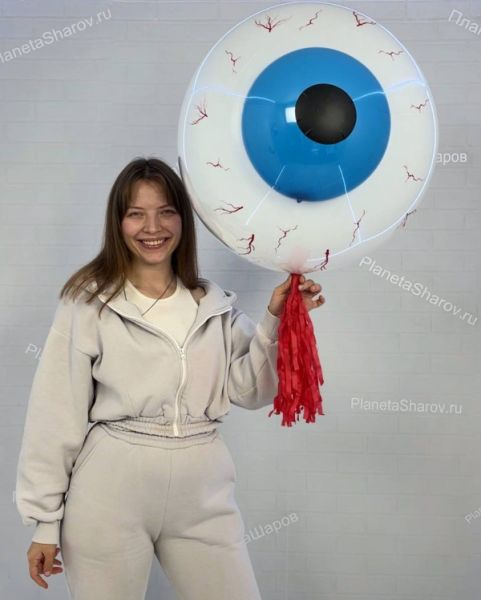 Шар в виде страшного глаза