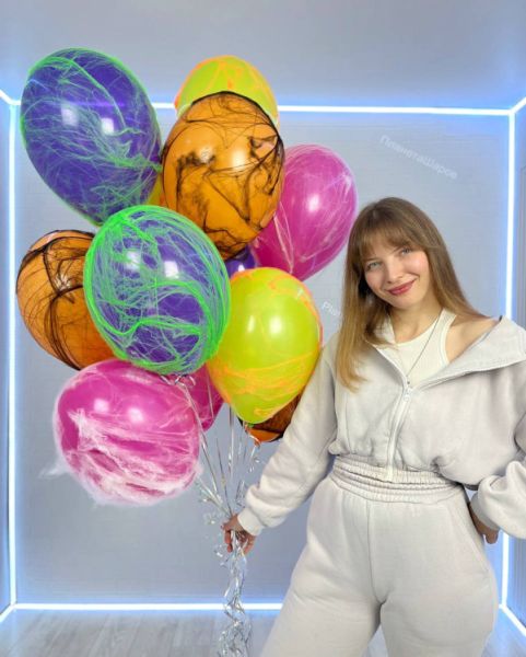 Воздушные шары с паутиной