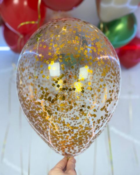 Новогоднее сочетание воздушных шаров