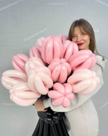 Стильный букет тюльпанов