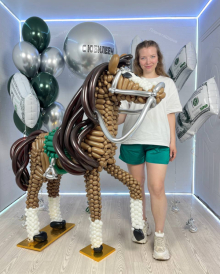 Денежная лошадка из шаров