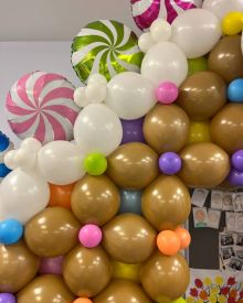 Пряничный домик из шаров