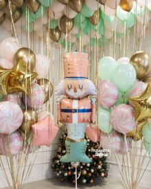 Воздушные шары с щелкунчиком