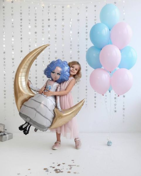  Мальвина на полумесяце